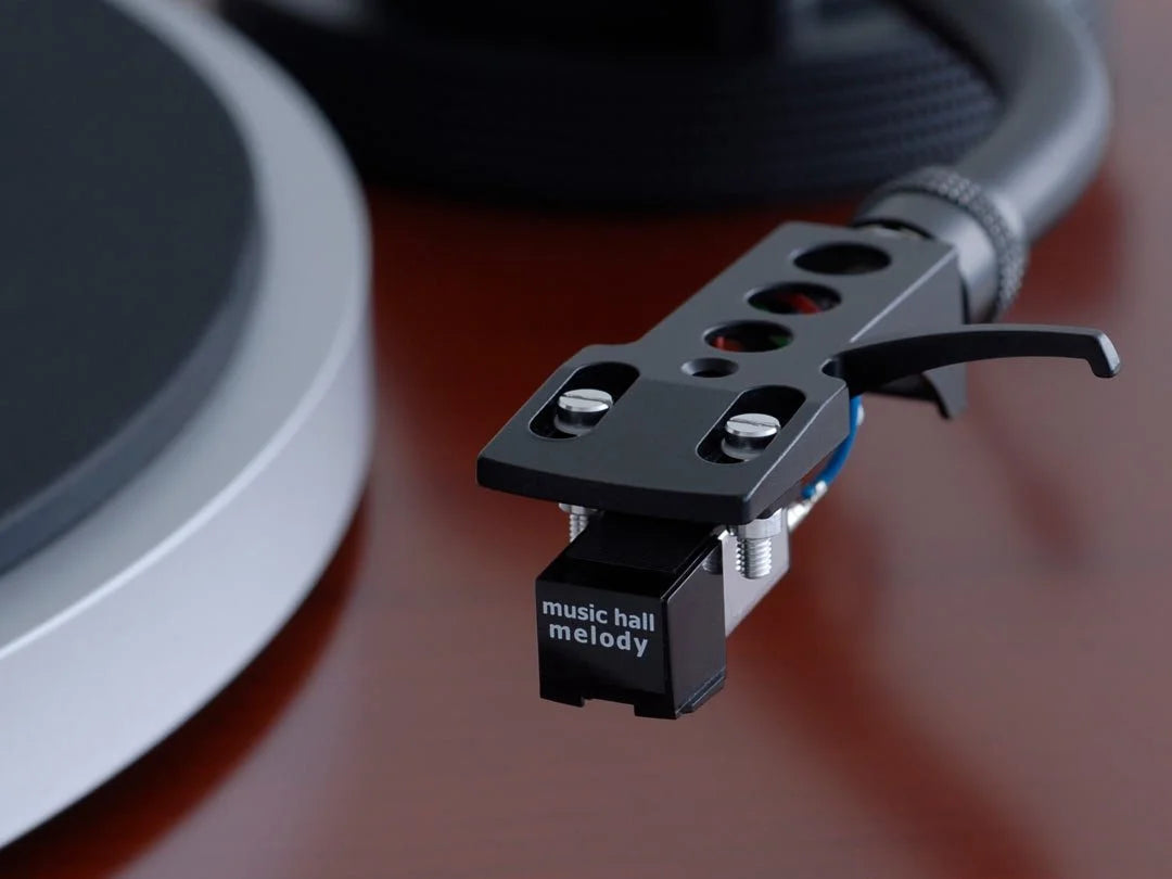 Belt Drive Manual Turntable with Built-In Preamp A624