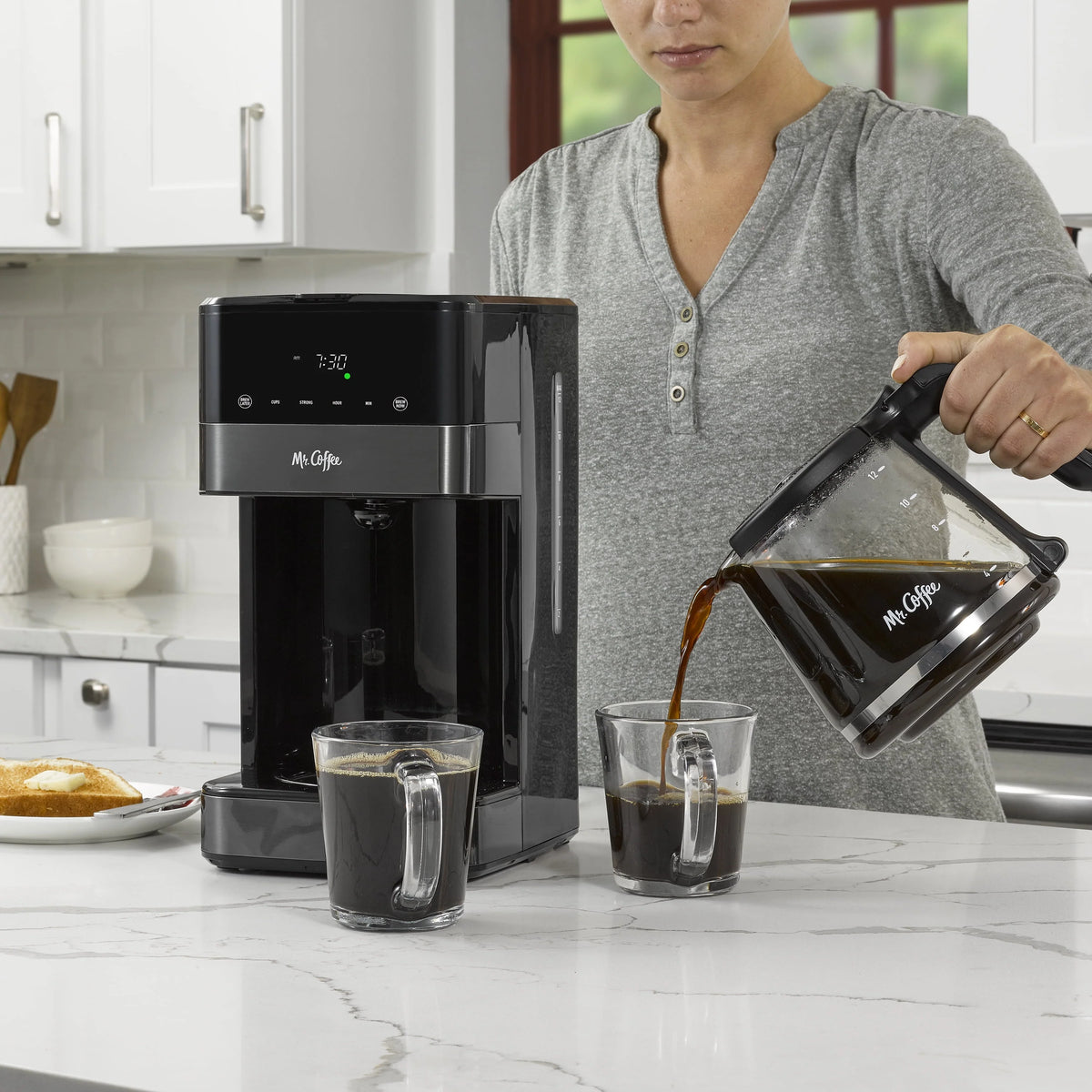 12 Cup Programmable Coffee Maker Y84908