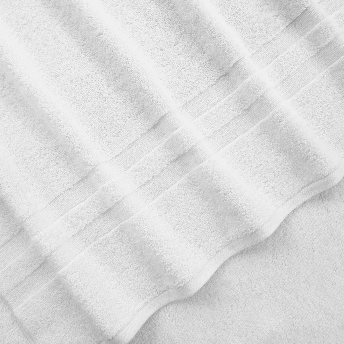 6 Piece 600 Gsm White Cotton Towel Set G944