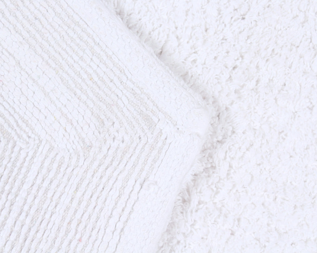 100% Cotton Tufted Bath Rug, 22"x60" Runner, White E30387