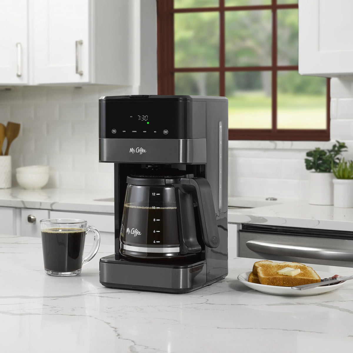 12 Cup Programmable Coffee Maker Y84908