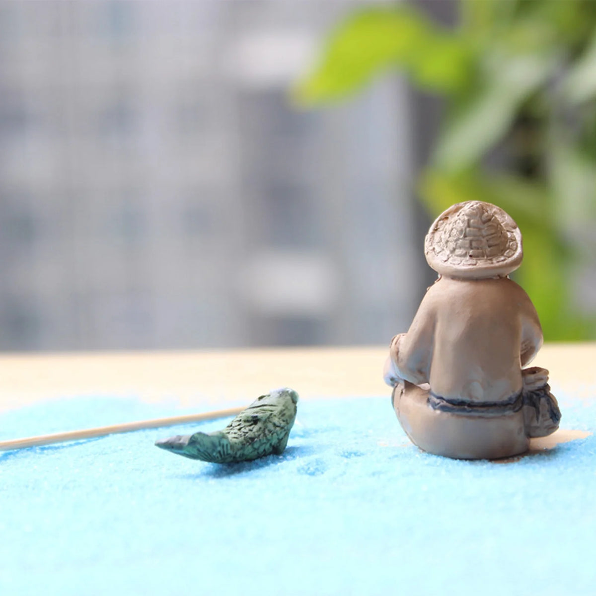 Miniature Resin Fishing Old Man Statue Aquarium Ornament C492
