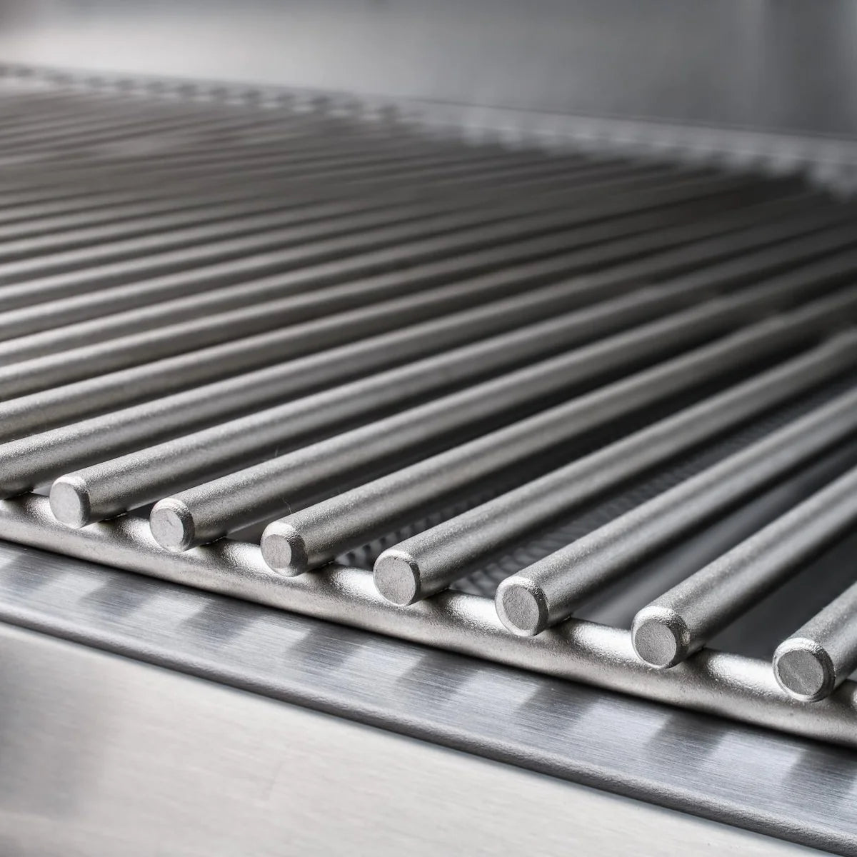 25-Inch 3-Burner Propane Grill B4073