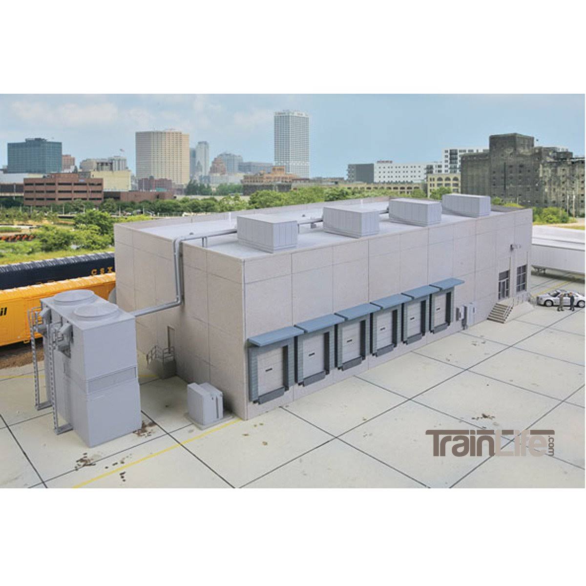 HO Scale Modern Cold Storage Warehouse K1825