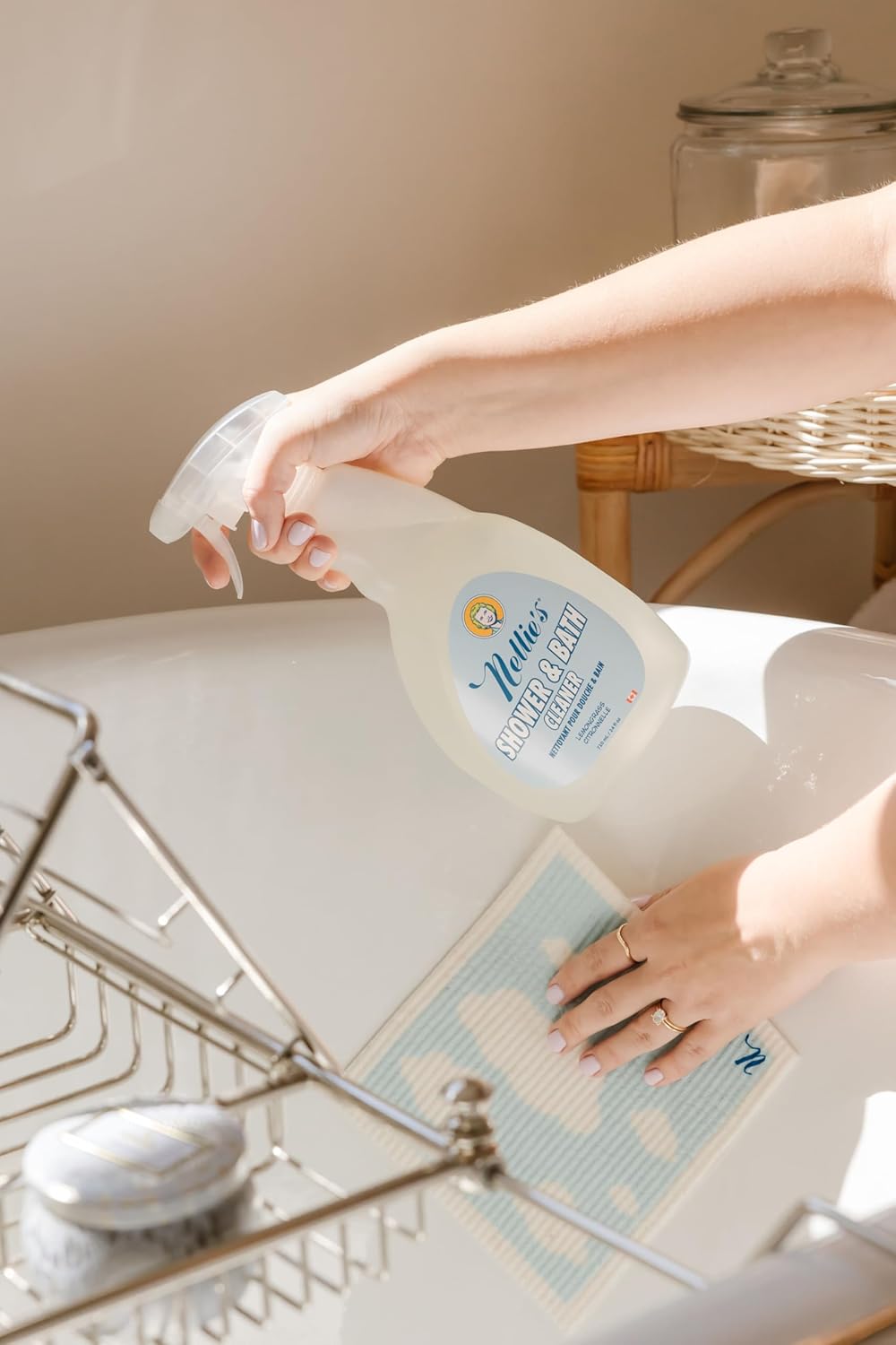 Plant-Based Bathroom Cleaner (24 fl oz.) E9842