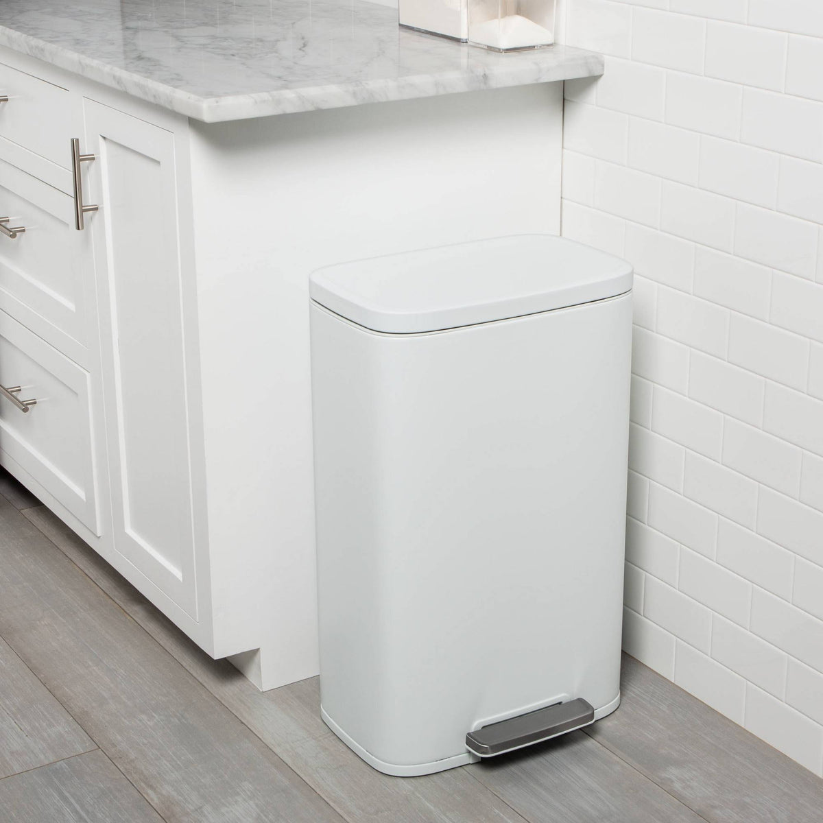 45L Rectangle Step Trash Can White T906