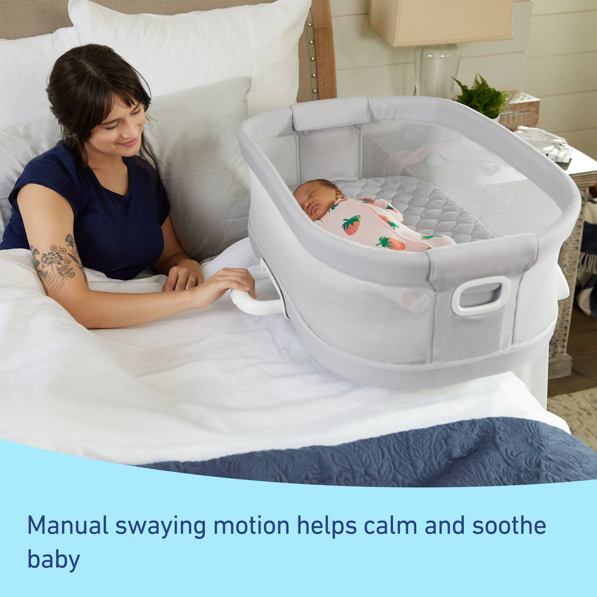 Newborn Bedside Bassinet with Calming Motion Y5443